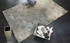 Vintage Teppich Butterfly Admiral | 65x130 cm Beige / Grau / Dunkelblau