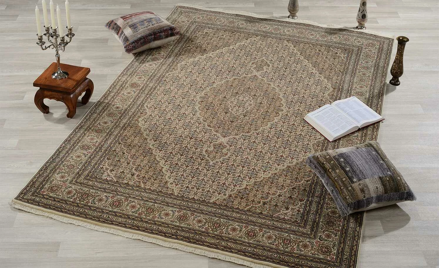 Handgeknüpfter Kurzflorteppich Cavari Mahi | 140x200 cm Creme / Braun